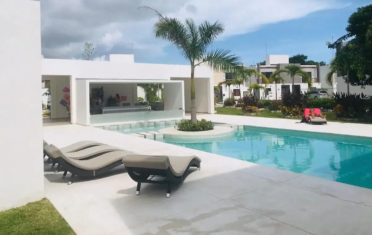 Casa Linda - Habitacion Puerto Morelos-Cancun-Playa Del Carmen Bed & Breakfast