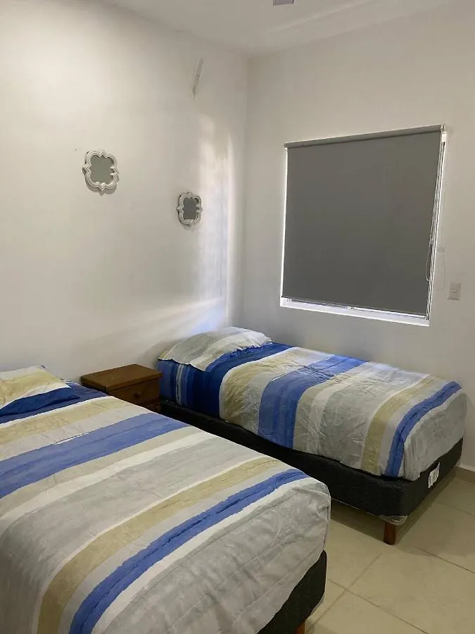 Casa Linda - Habitacion Puerto Morelos-Cancun-Playa Del Carmen Bed & Breakfast